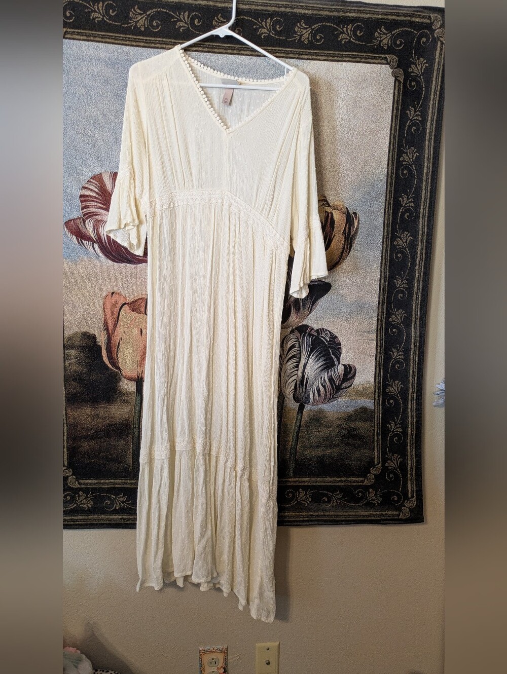 Knox Rose Cream V-Neck Maxi Dress with Delicate Trim